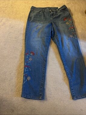 Style & co curvy boyfriend jeans with flower details